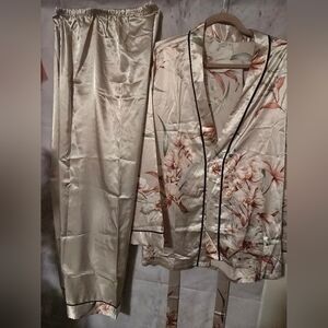 6 Pairs of Elegant Floral Satin Pajama Sets